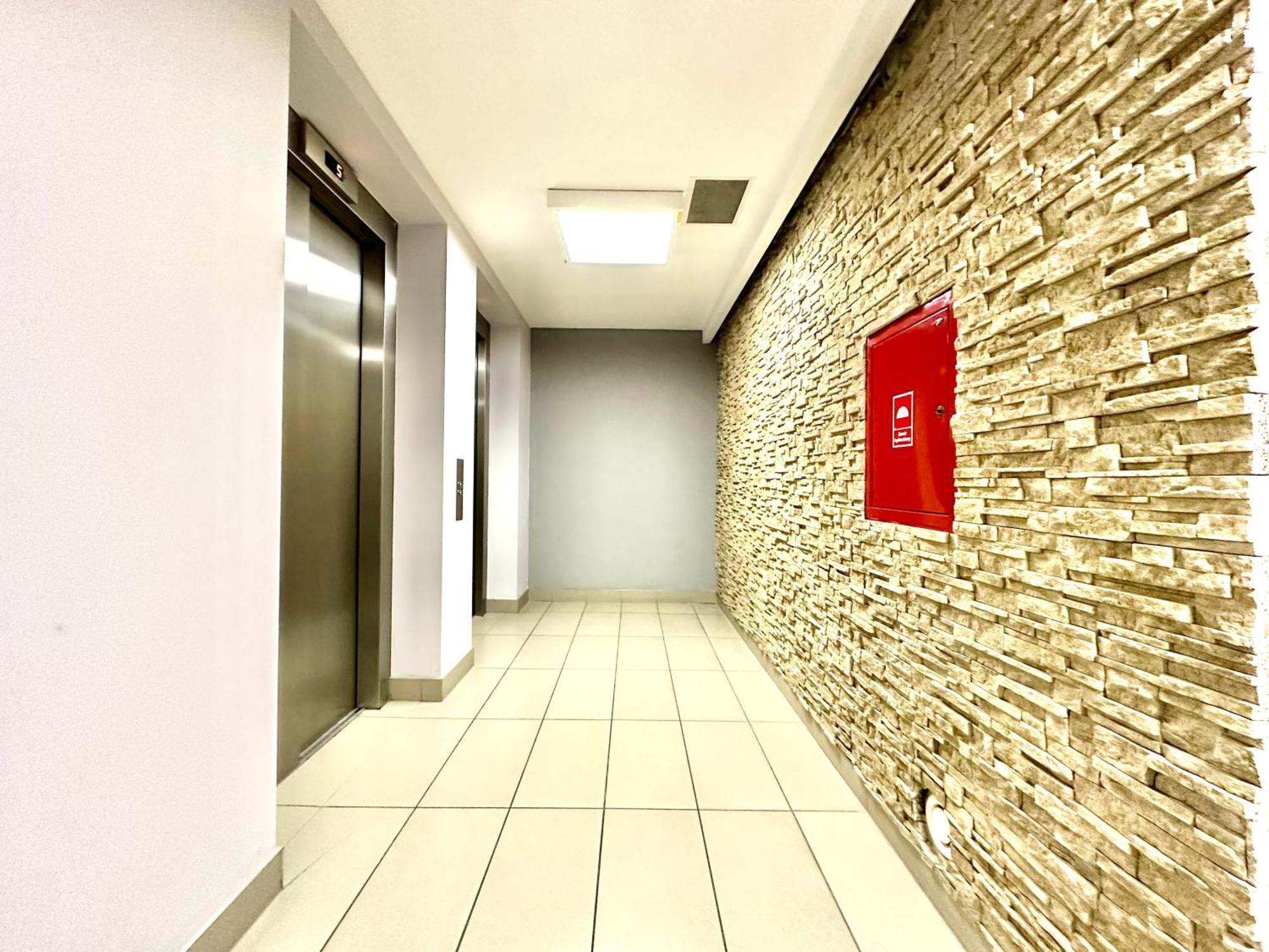 Podwale 2 Apartment - Self Check-In 20H ~Parking & Lift Wrocław Exteriör bild